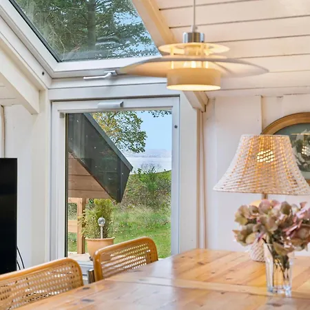 Beautiful In With 3 Bedrooms, Sauna And Internet בית נופש
